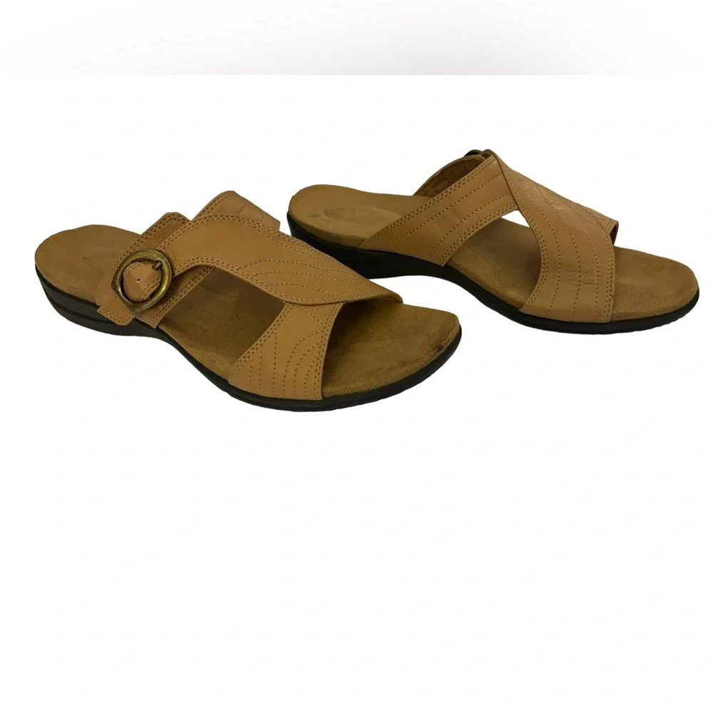 Easy Street‎ Comfort Wave Women’s Tan Slip On Sandals Size 11 - Picture 5 of 9